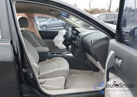 2013 Nissan Rogue S z USA, uszkodzony, nr VIN JN8AS5MT0DW032843